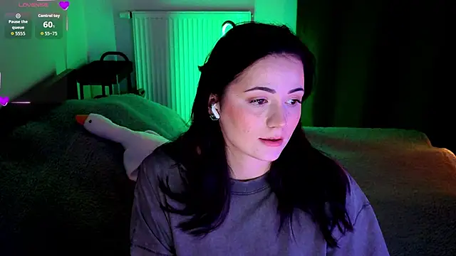 missy3kissy online show from April 2026 06:05:02 PM