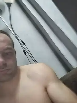 Snapshot of MatusCaddy chatting on May 2026 12:18:01 AM MatusCaddy online show from May 2026 12:18:01 AM