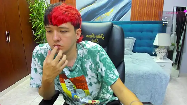 Santiago morgan online show from April 2026 10:51:01 PM