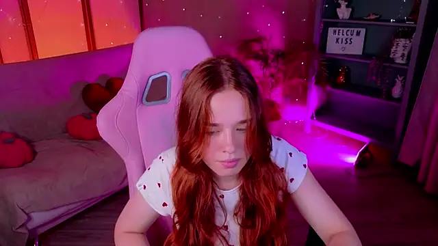 Snapshot of TiffanyVex chatting on July 2026 01:43:02 PM TiffanyVex online show from July 2026 01:43:02 PM