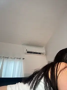 Cristal Williams online show from April 2026 12:02:01 PM