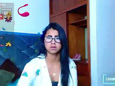 Snapshot of Alisha_Gamskar13 chatting on June 2026 12:51:02 PM Alisha Gamskar13 online show from June 2026 12:51:02 PM