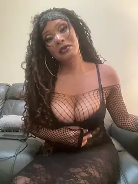 Riasvenenoo online show from April 2026 04:01:01 PM