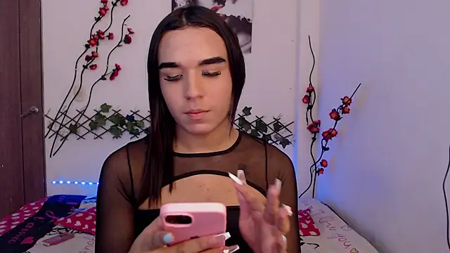Snapshot of Candyy_doll__ chatting on April 2026 04:04:02 AM Candyy doll online show from April 2026 04:04:02 AM