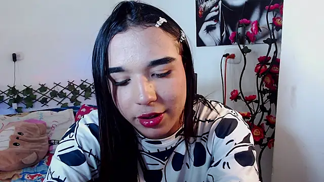 Snapshot of Candyy_doll__ chatting on May 2026 05:27:01 AM Candyy doll online show from May 2026 05:27:01 AM