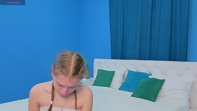 Snapshot of Xenia_paradise chatting on May 2026 12:26:01 AM Xenia paradise online show from May 2026 12:26:01 AM