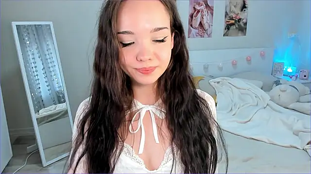 Snapshot of Milly_Lane chatting on March 2026 03:19:02 AM Milly Lane online show from March 2026 03:19:02 AM