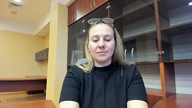 Nionelly online show from April 2026 10:16:01 AM