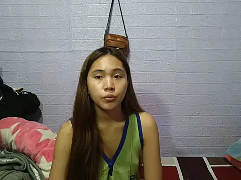 Snapshot of aina2003 chatting on May 2026 07:50:01 AM aina2003 online show from May 2026 07:50:01 AM