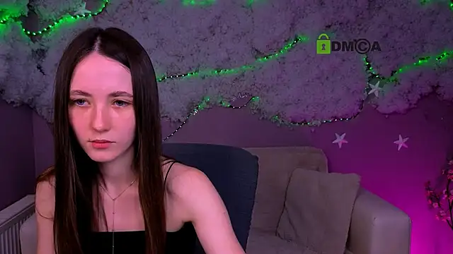 Snapshot of bella_dorn chatting on May 2026 09:35:01 AM bella dorn online show from May 2026 09:35:01 AM
