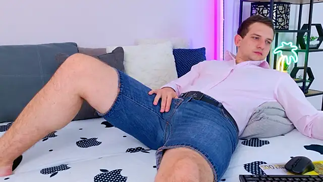 Jimmy Doss online show from March 2026 07:01:01 AM