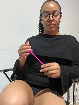 Dafnelys online show from April 2026 12:16:01 AM