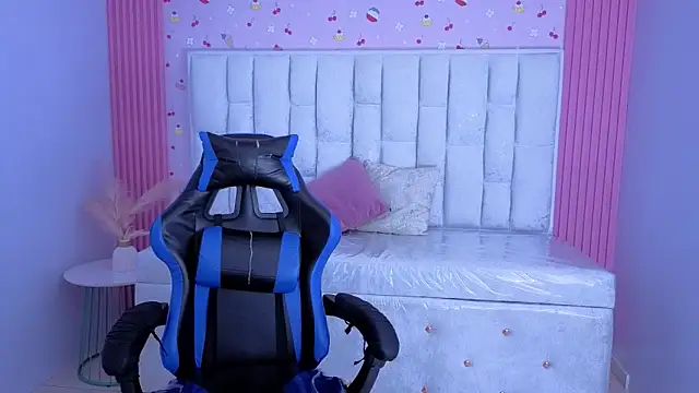 lucero s1 online show from April 2026 03:17:01 PM