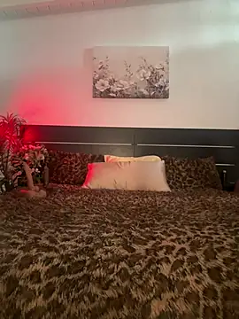 NikkiRylie online show from August 2026 10:56:02 PM