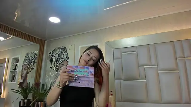 Snapshot of ZoeTaylorl chatting on May 2026 12:21:02 PM ZoeTaylorl online show from May 2026 12:21:02 PM