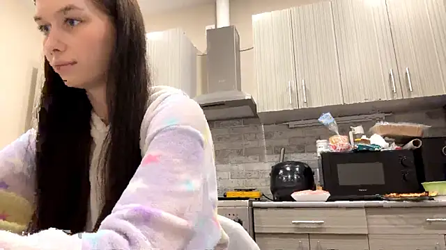 LaraDraggoo online show from March 2026 07:15:02 PM