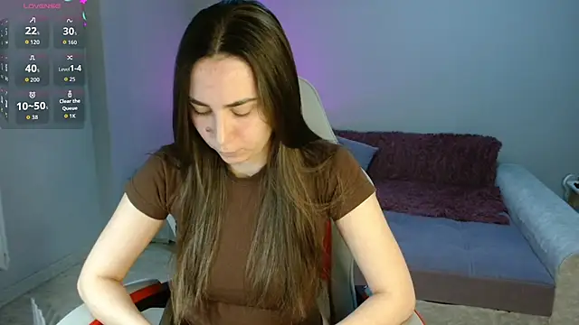 Evelinochka online show from April 2026 06:22:01 PM