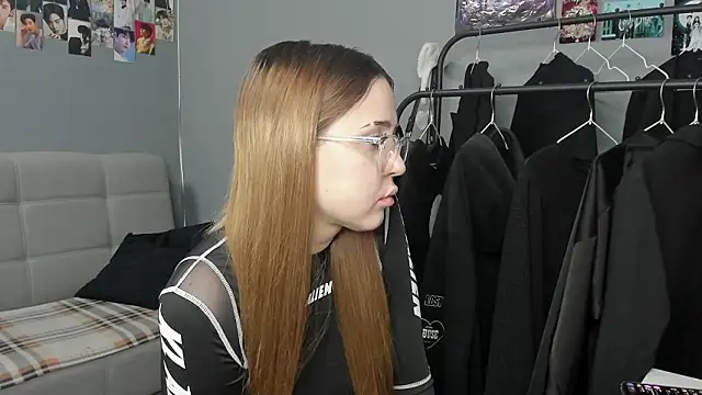 VanessaRosewood online show from March 2026 03:01:01 PM