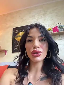 RaniaSnow online show from May 2026 03:35:01 AM