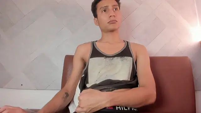 Snapshot of choco_dick_ chatting on April 2026 07:30:02 PM choco dick online show from April 2026 07:30:02 PM