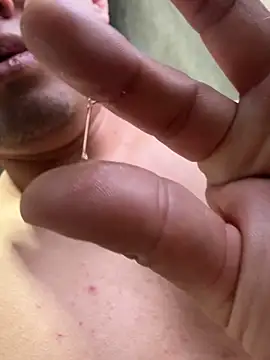 GoldenM95 online show from March 2026 06:35:02 PM