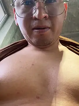 GoldenM95 online show from March 2026 07:09:02 PM