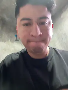 GoldenM95 online show from April 2026 07:05:02 PM