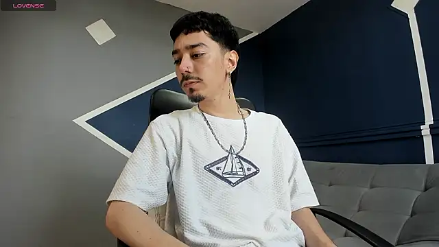 finn jackson online show from March 2026 07:31:01 PM