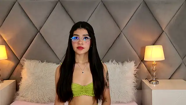 OliviaDiaz online show from June 2026 08:09:02 PM