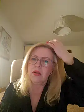 Snapshot of JanieLight53 chatting on March 2026 06:19:02 PM JanieLight53 online show from March 2026 06:19:02 PM