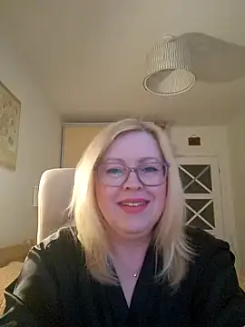 Snapshot of JanieLight53 chatting on March 2026 04:29:02 PM JanieLight53 online show from March 2026 04:29:02 PM