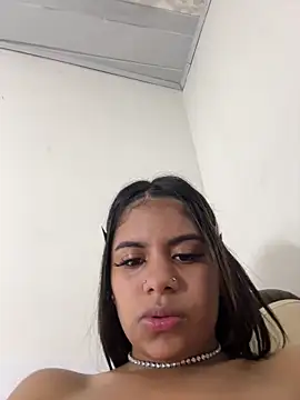 Jarilin-Mia online show from April 2026 04:46:01 AM