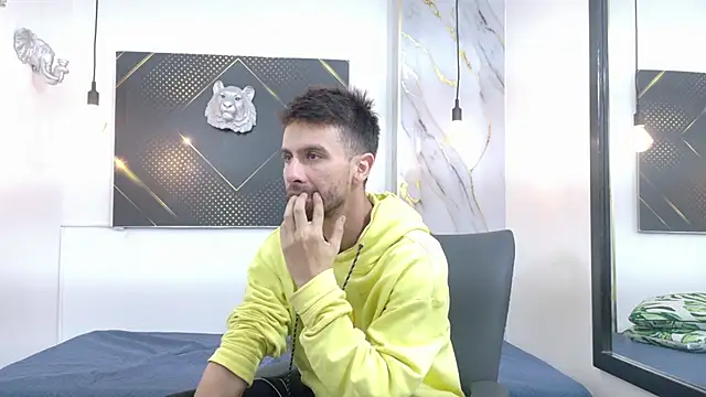 Snapshot of KingOfTemptation chatting on June 2026 03:44:01 AM KingOfTemptation online show from June 2026 03:44:01 AM