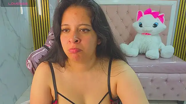 sara tellez s online show from May 2026 03:23:01 AM