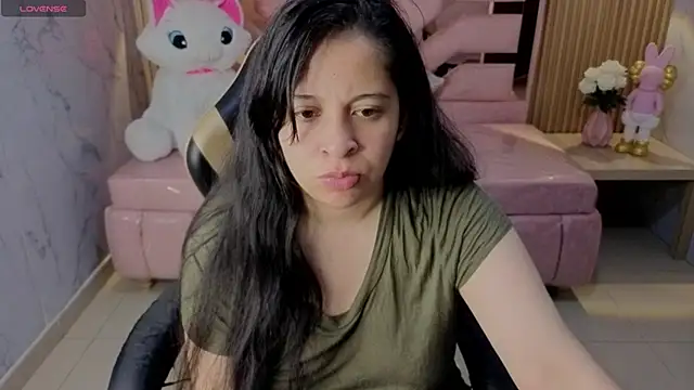 sara tellez s online show from June 2026 03:23:02 AM