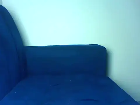 Iceylips online show from March 2026 07:09:01 PM