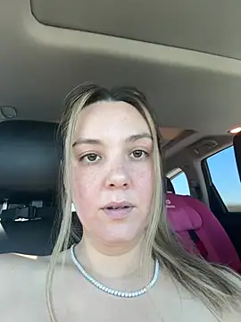 Magentavixen21 online show from May 2026 05:20:02 PM