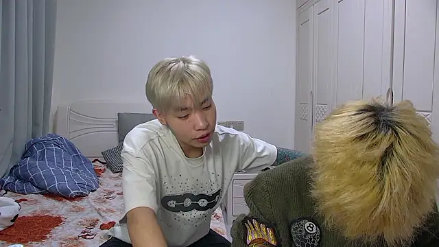 Chili-001 online show from March 2026 10:21:02 AM