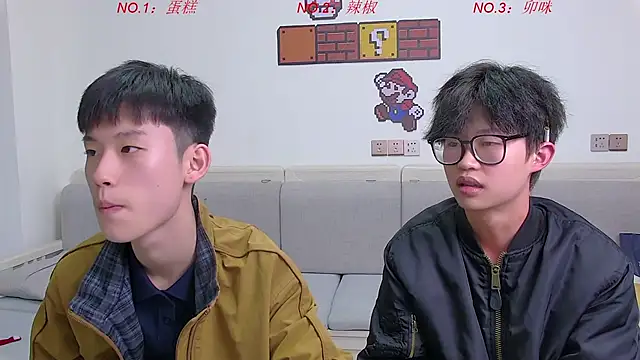 Chili-001 online show from April 2026 12:39:01 AM