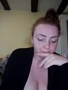 Bella-Monroe online show from May 2026 05:29:01 PM