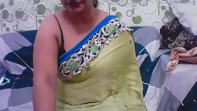 Snapshot of hard_to_do__ chatting on June 2026 05:26:01 PM hard to do online show from June 2026 05:26:01 PM