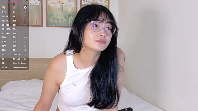 pinkyblooom online show from April 2026 09:15:01 AM