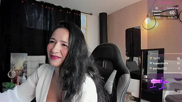 Vicky Angeel online show from June 2026 06:01:02 PM