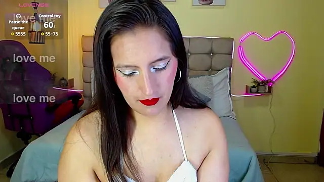 Snapshot of Sharon_makelove chatting on June 2026 06:47:01 PM Sharon makelove online show from June 2026 06:47:01 PM