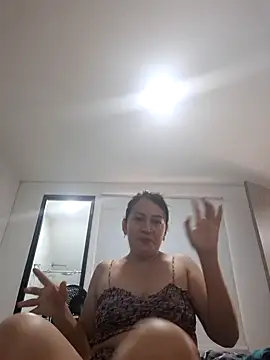 Snapshot of Dr_Edna_naughty chatting on May 2026 12:22:02 PM Dr Edna naughty online show from May 2026 12:22:02 PM
