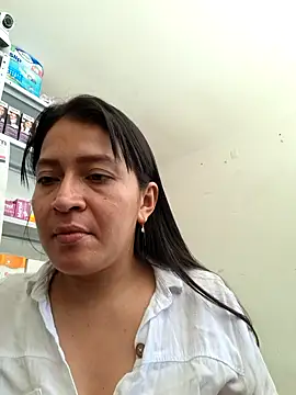 Snapshot of Dr_Edna_naughty chatting on May 2026 03:28:02 PM Dr Edna naughty online show from May 2026 03:28:02 PM
