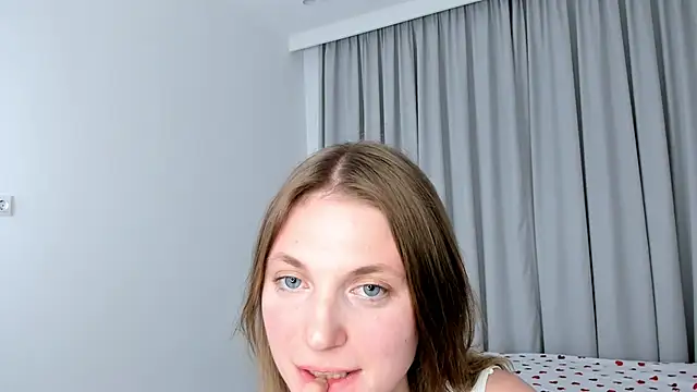 Snapshot of ErinnPieloch chatting on March 2026 08:03:02 PM ErinnPieloch online show from March 2026 08:03:02 PM