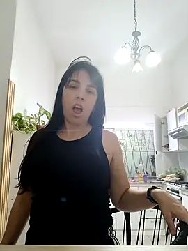 mel stron online show from May 2026 03:44:01 AM