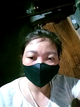 Bling-pusy online show from April 2026 12:28:02 PM