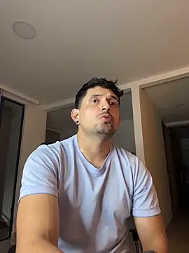 TroyeSavage online show from April 2026 11:35:01 PM